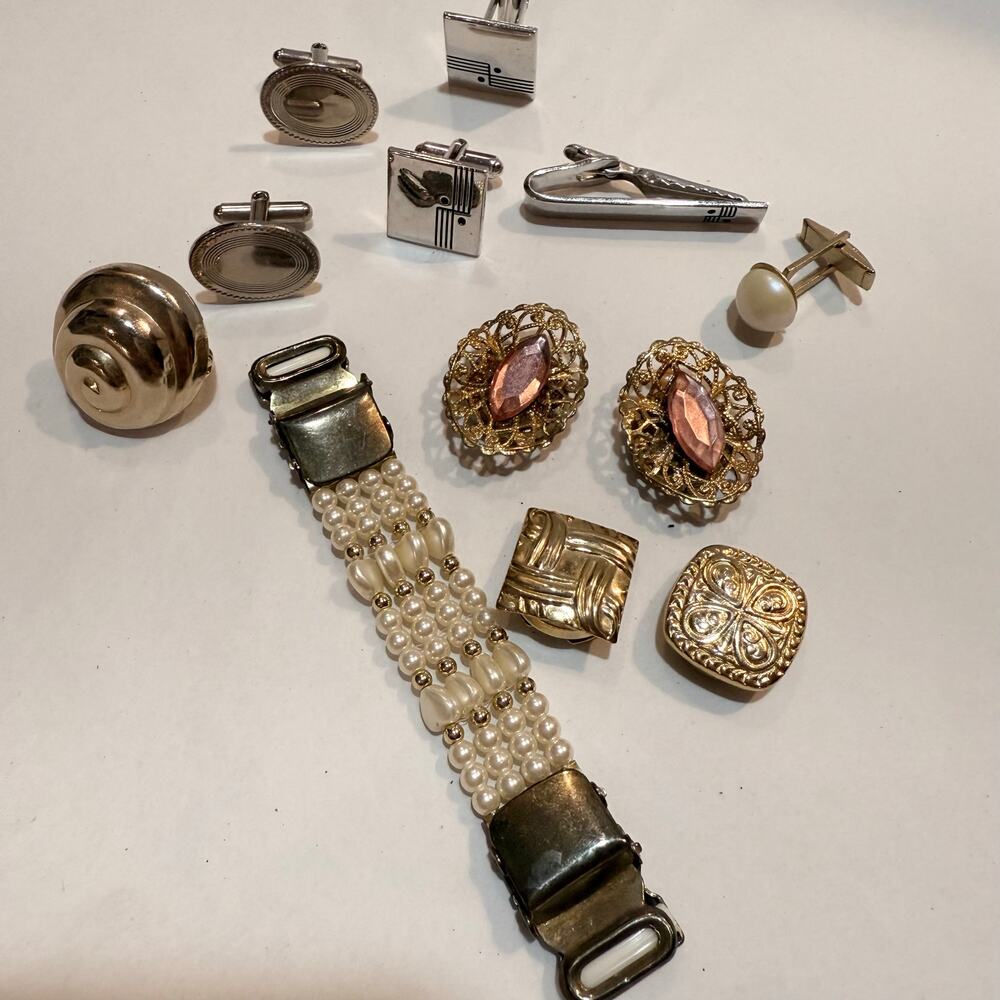 Lot of Vintage Cuff Links Button Covers Tie Pin Faux Pearl Cardigan Clip